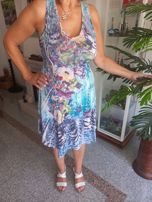 Vestido super fresquinho da Mango, Termina em bicos M, ótimo estado