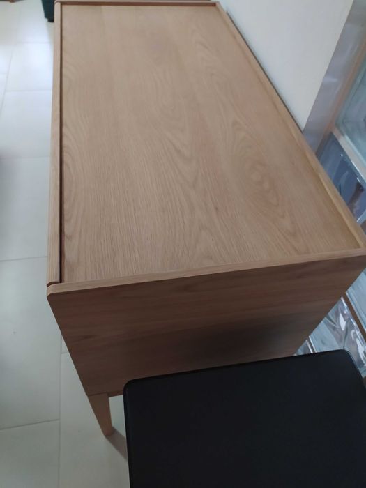 Cómoda em carvalho