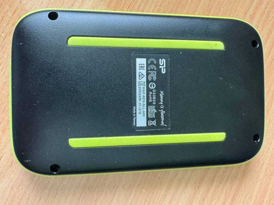 Продам зовнішній жорсткий диск Silicon Power Armor A60 2TB