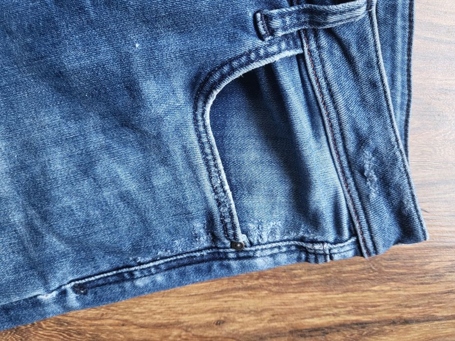 Spodnie jeansy ZARA rurki z zameczkami