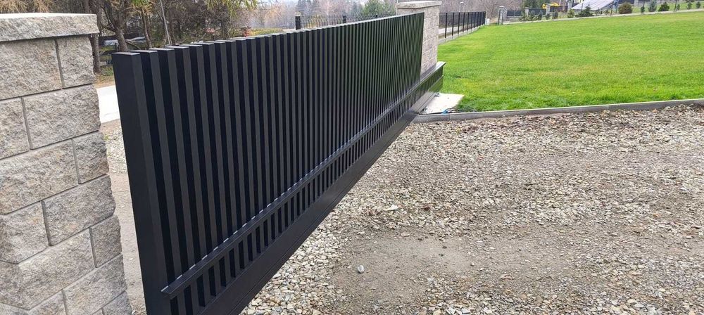 Segmenty/Bramy/Nowoczesne ogrodzenia/Przęsła/Producent aluminium/Płot