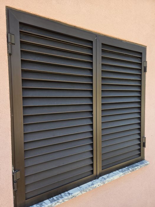 Vendo  Janelas optimo estado