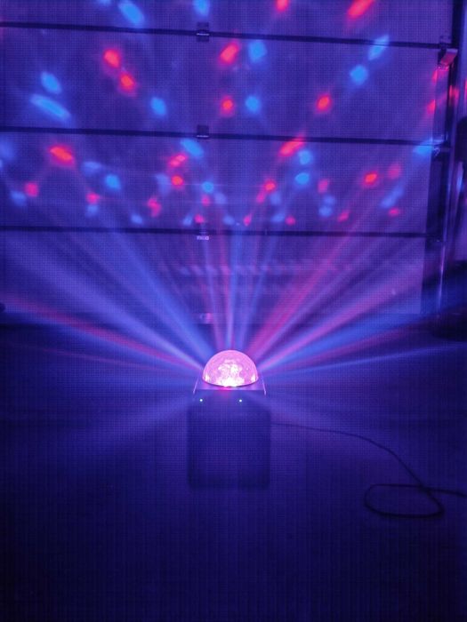Lampa DJ z głośnikiem bluetooth ION