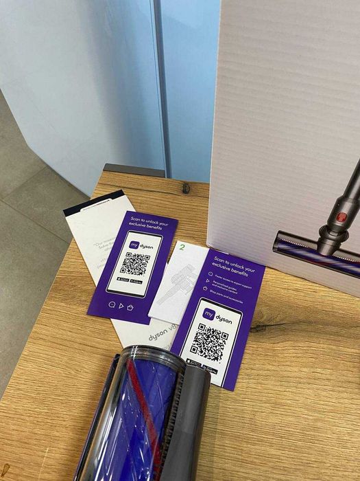 Новий ручний акумуляторний пилосос Dyson V8SV25 Advanced 2024 оригінал