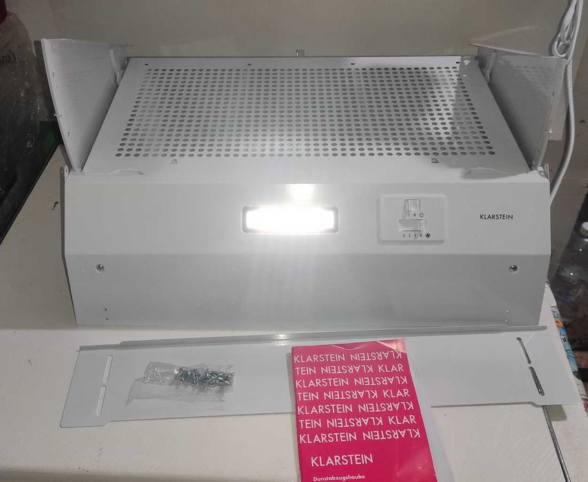 Витяжка вертикальна вбудована Klarstein Incognito 60 см, 250 м3/год