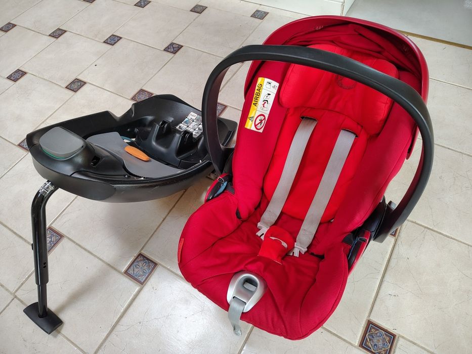 Sprzedam fotelik Cybex Cloud Q wraz z  bazą Isofix