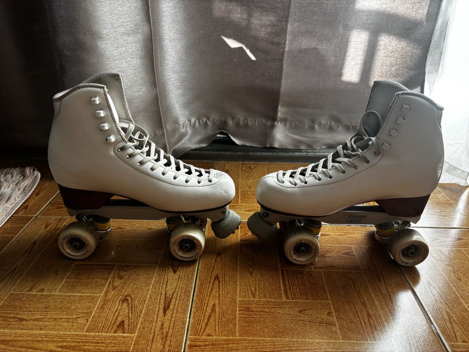 Patins de Patinagem Artística Profissional Risport Antares + Roll-Line Variant