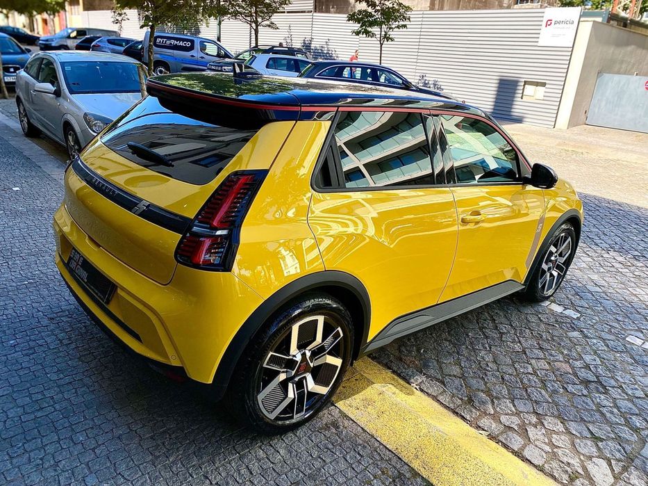 Renault 5487879365383301125