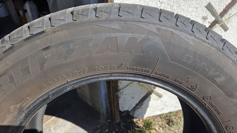bridgestone blizzak dm v2 225 65 r17 - Купити шини, диски та