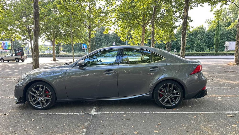 Lexus IS300h F Sport 2014