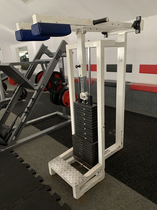 Maszyna, trenaż do łydek, łydkownica.