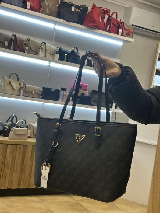 Сумка жіноча guess
