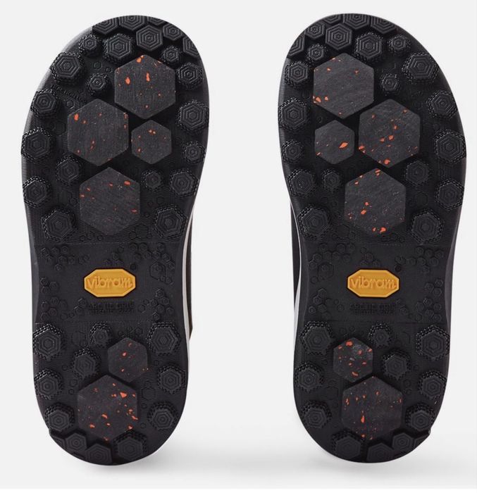 Дитячі зимові черевики із колекції Reima.