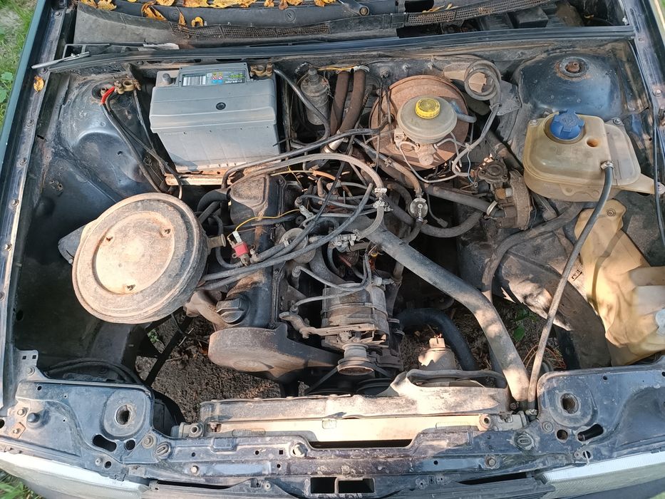 Продам Audi80 b3 1.8