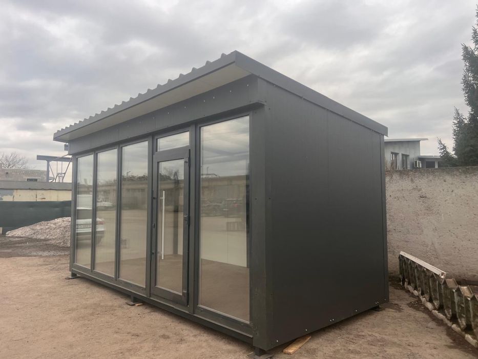 Продається сучасний МАФ з якісним виконанням.