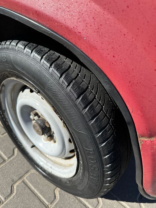 Lada Ваз 2104 red