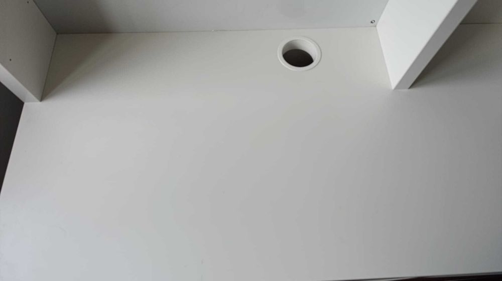 Secretária IKEA MICKE Branca com Estante – Muito Bom Estado