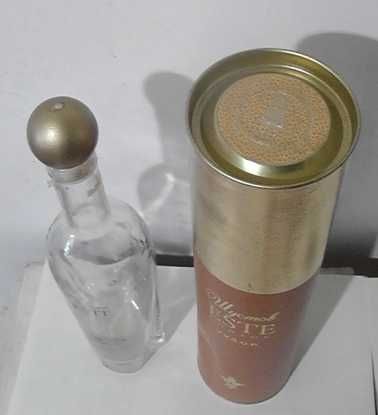 бутылка от коньяка Шустов ESTE с тубусом
