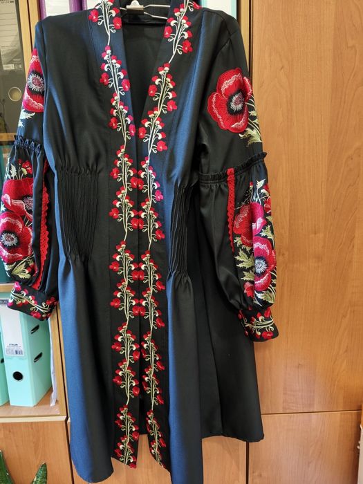 Продам вишукану сукню-вишиванку