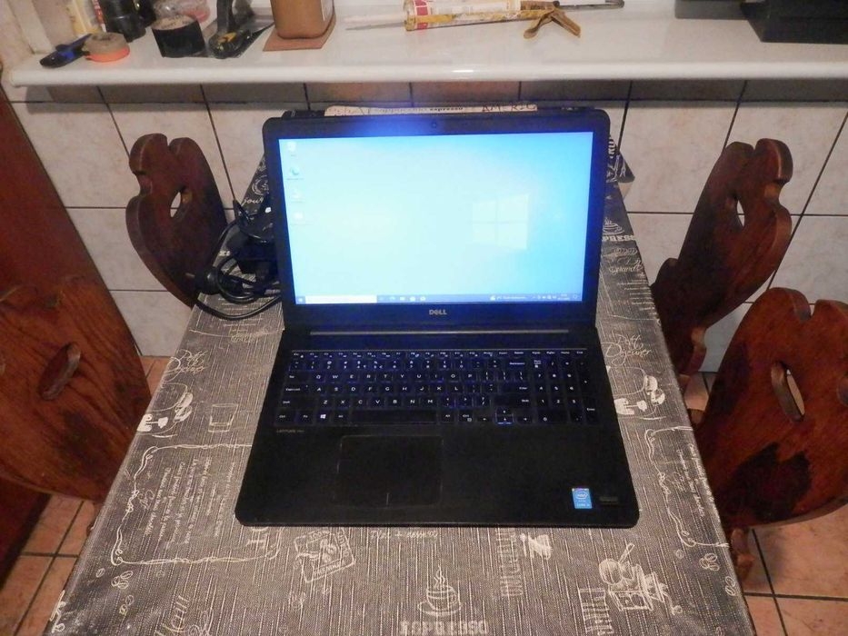 Dell Latitude 3550 i5-5200U 16GB 256GB SSD  Windows 10