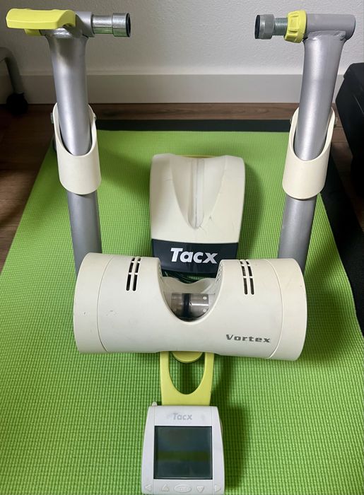 Rolo de treino bicicleta Tacx vortex