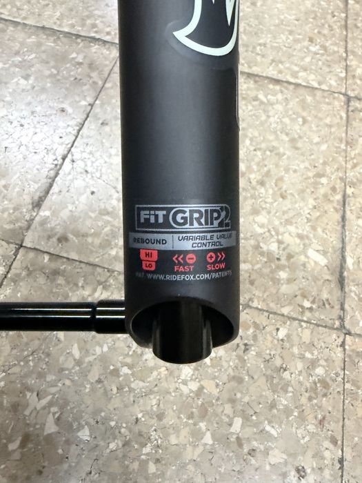 Suspensão Fox 34 Grip2