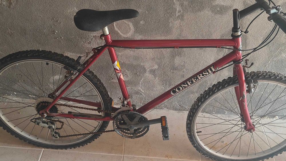 Bicicleta usada em bom estado
