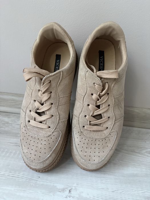 Buty damskie sneakersy platforma 39