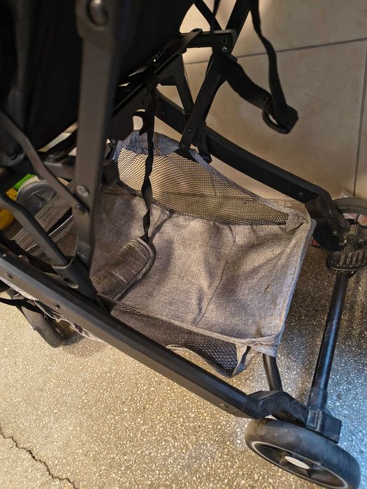 Wózek spacerowy Summer Baby. Składany jedną ręką