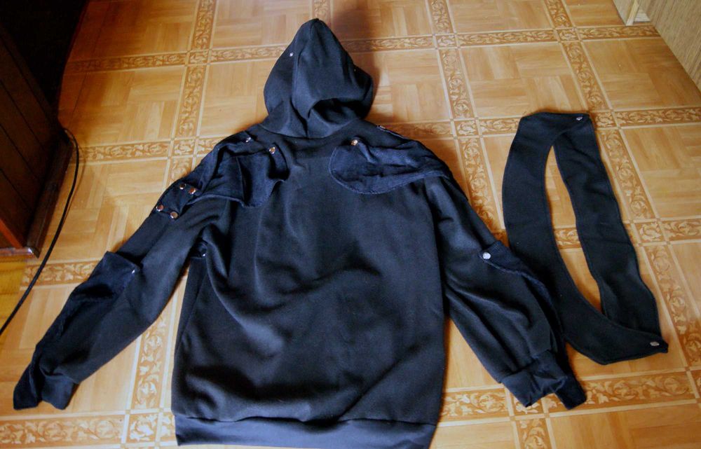 Cosplay, Bluza 'Asassin' z dużym kapturem, unisex.
