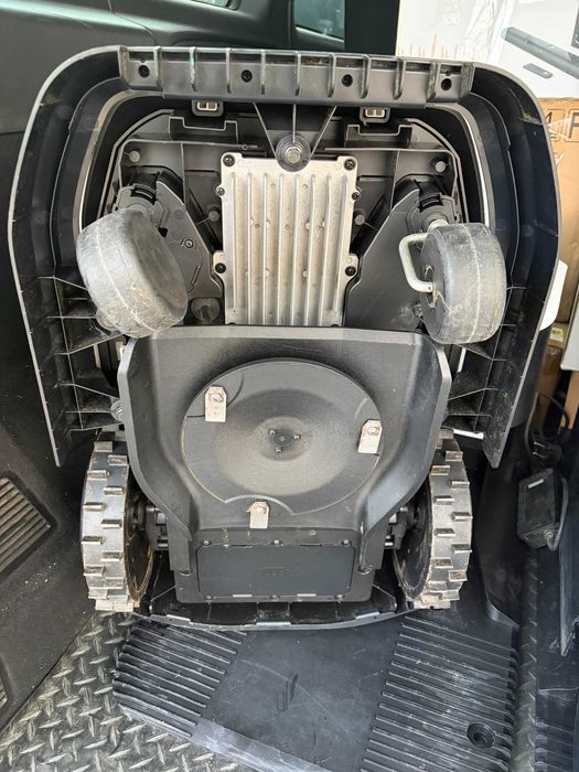 Robot koszący ECOVACS Goat G1 1600m + stacja