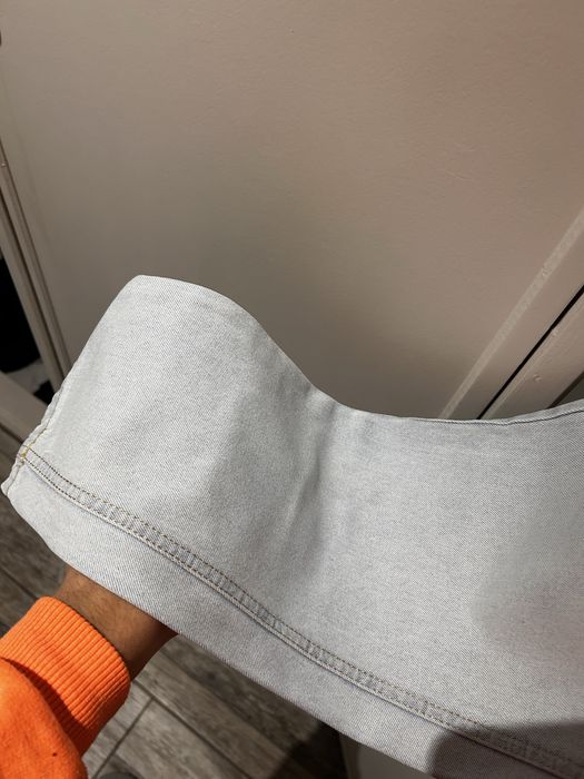 Calça de ganga clara