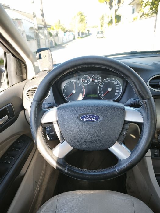 Ford focus Ghia 1.6hdi