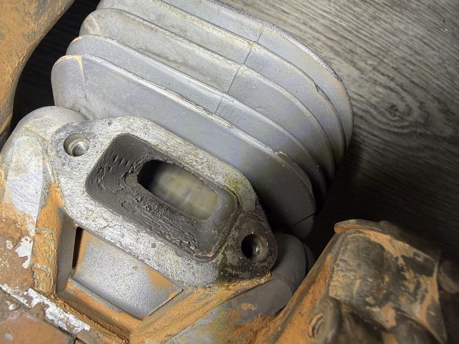 Piła Husqvarna K750 Silnik Cylinder Tłok Wał