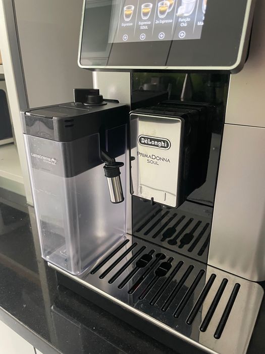 Máquina de café De'Longhi PrimaDonna Soul [ótimo estado]