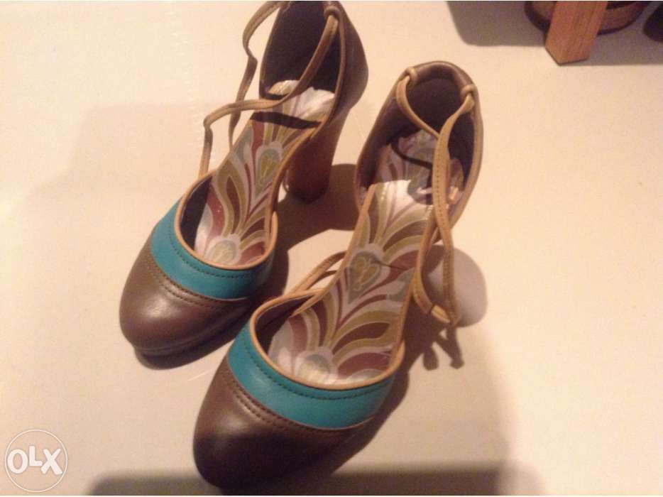 Sapatos fly n 37. Novos