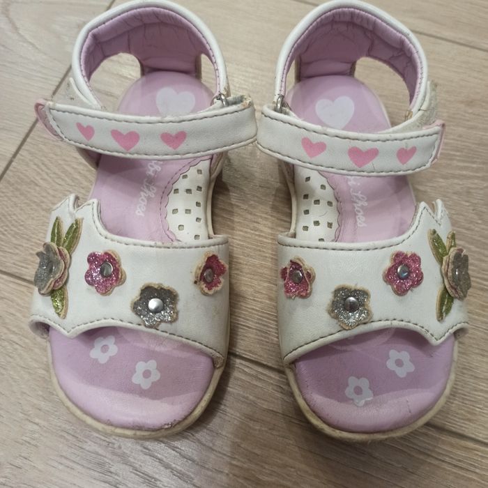 Sandałki dla dziewczynki Bobbi Shoes, rozmiar 24