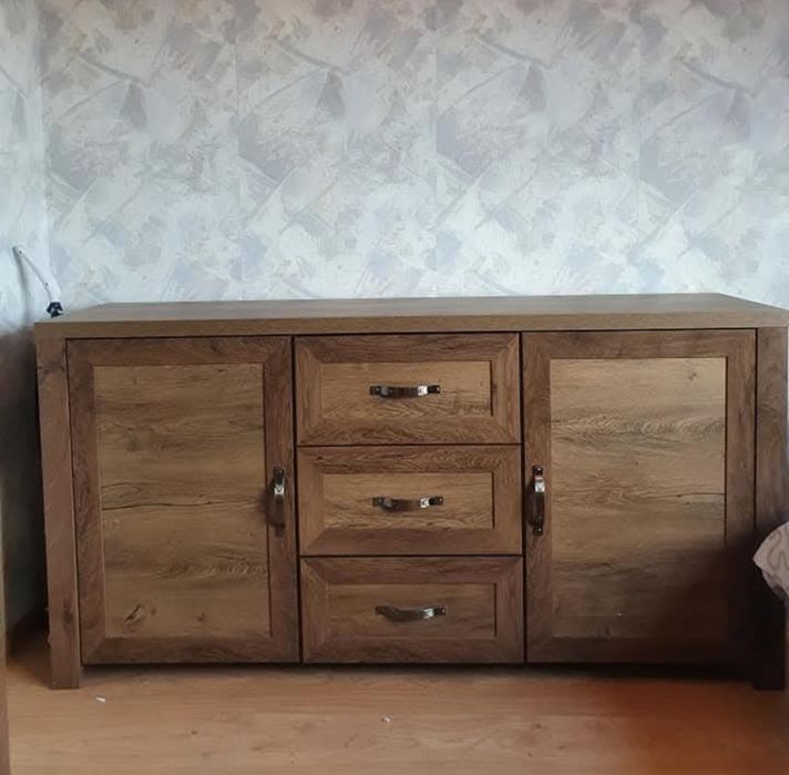 Aparador e mesa Jungen Vedde Jysk