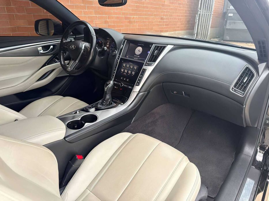 Infiniti Q60 3.0      2018