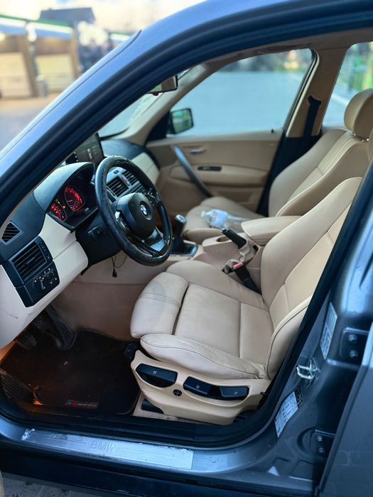 BMW X3 військовим