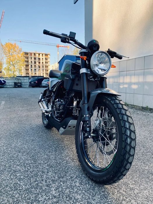 Rieju  NOWA CENA !!  Rieju Century 125 Legend ROK PROD 2024– , SOLIDNY