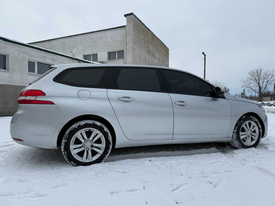 Peugeot Пежо 308 SW 2016
