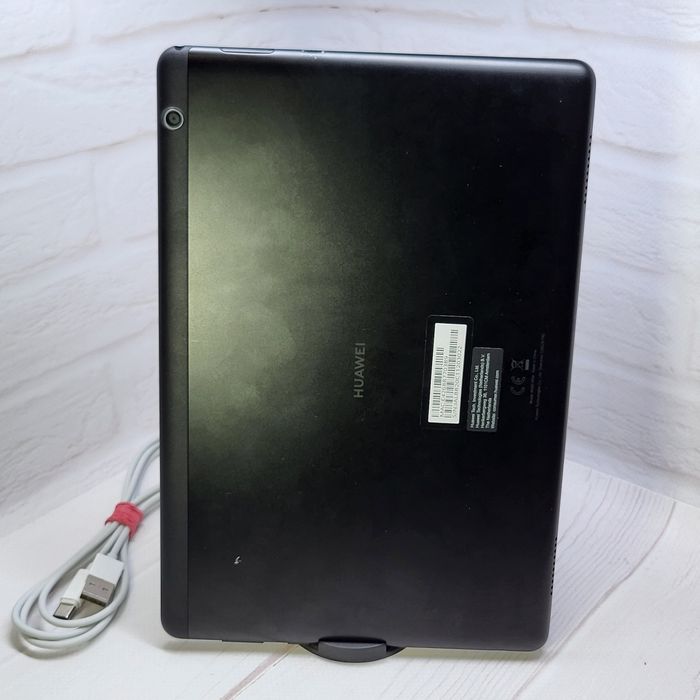 Продам планшет Huawei MediaPad T5 2/32Gb в гарному стані