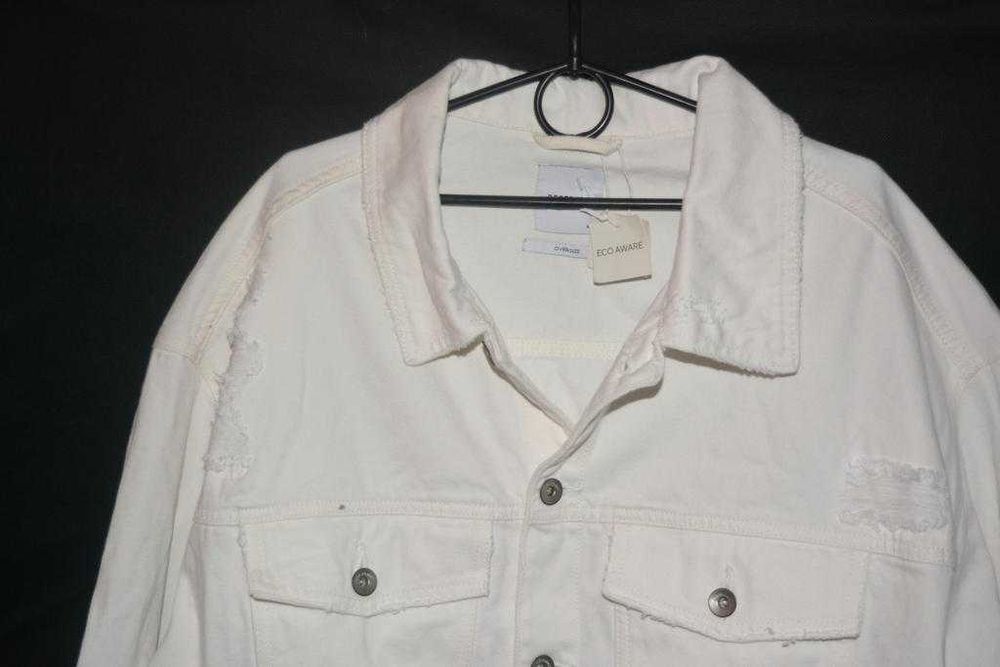 Jeansowa katana z dziurami Reserved XL oversize