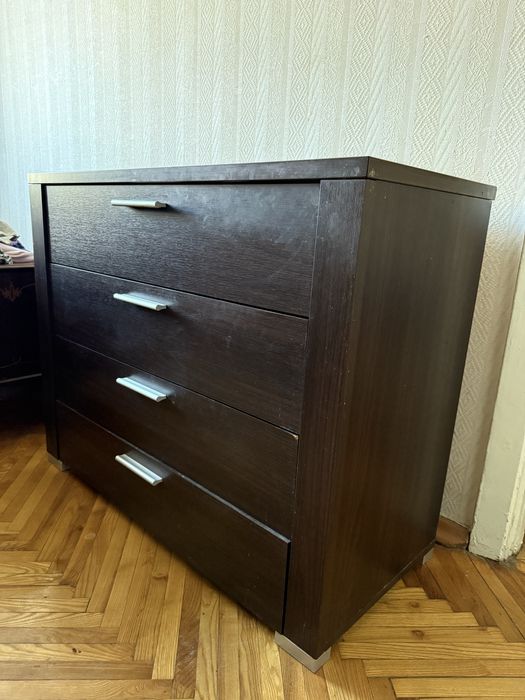 Комод на 4 ящики