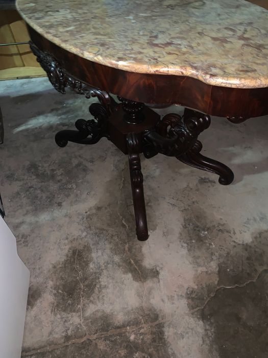 Mesa Antiga em Madeira Maciça com Tampo em Mármore