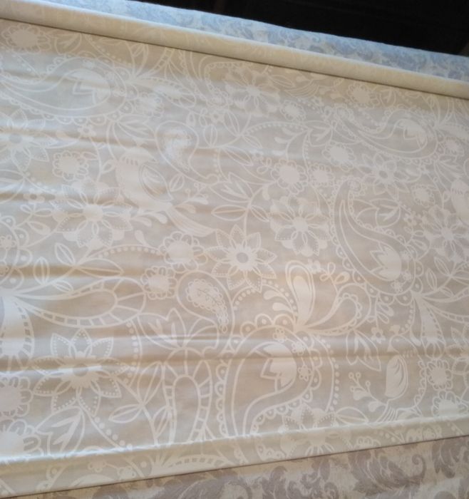 White Roller Blind436680783750778884