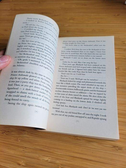 Percy Jackson and the Last Olympian (English book)