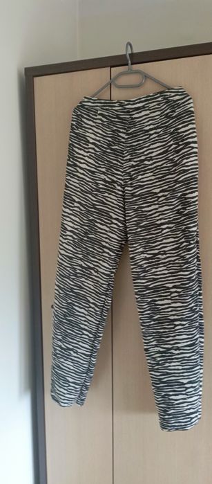 Spodnie H&M rozmiar 42