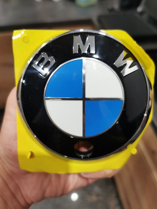 Emblemat BMW z kamerą cofania 4 g32